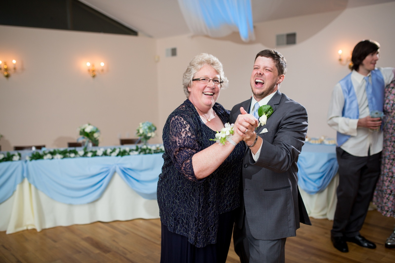 Harmony Hall Masonic Village Wedding